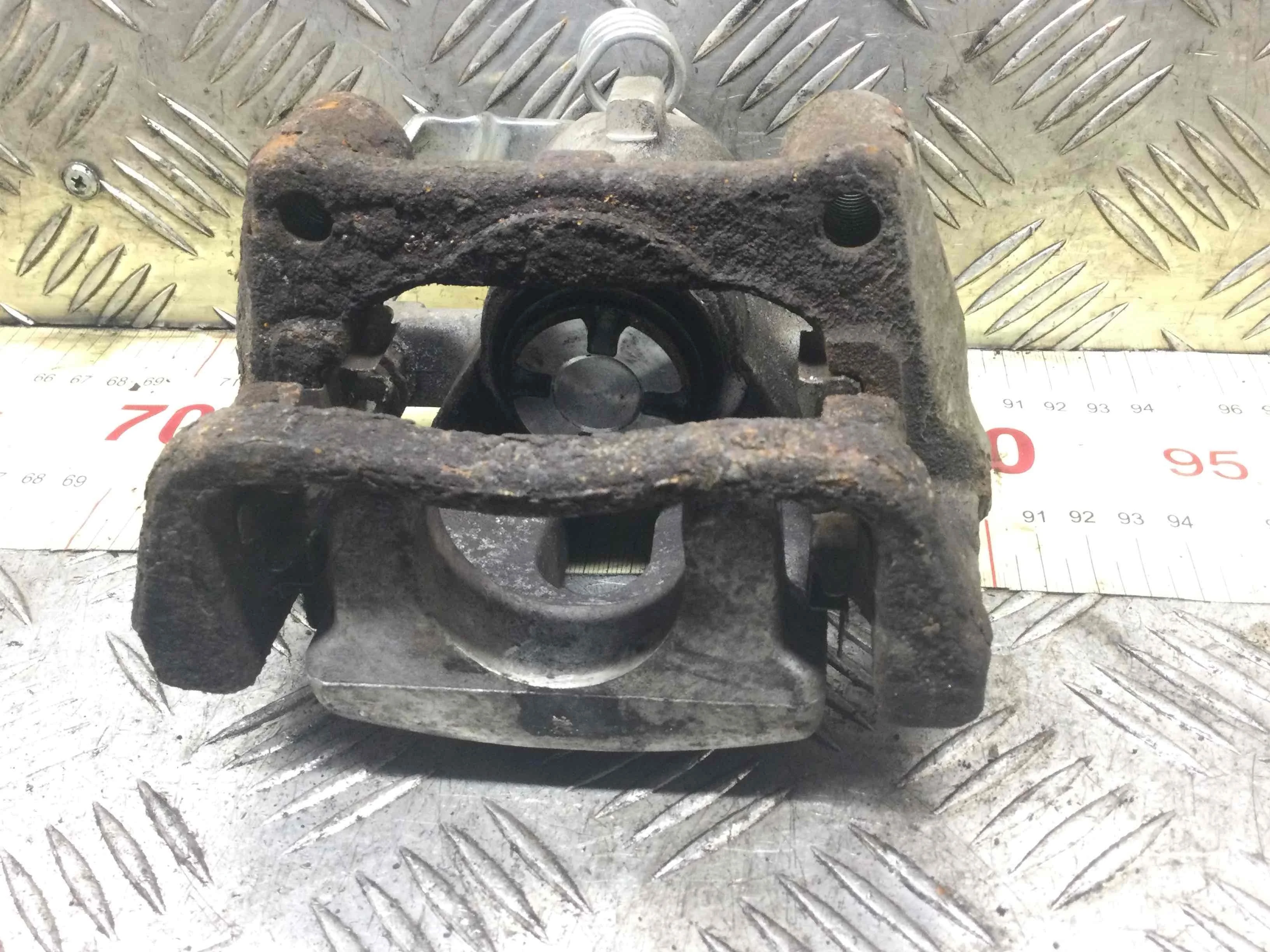 Суппорт задний левый Opel Astra Astra G 1998 - 2004 бензин 1.2 i Механика 5-дв, х/б