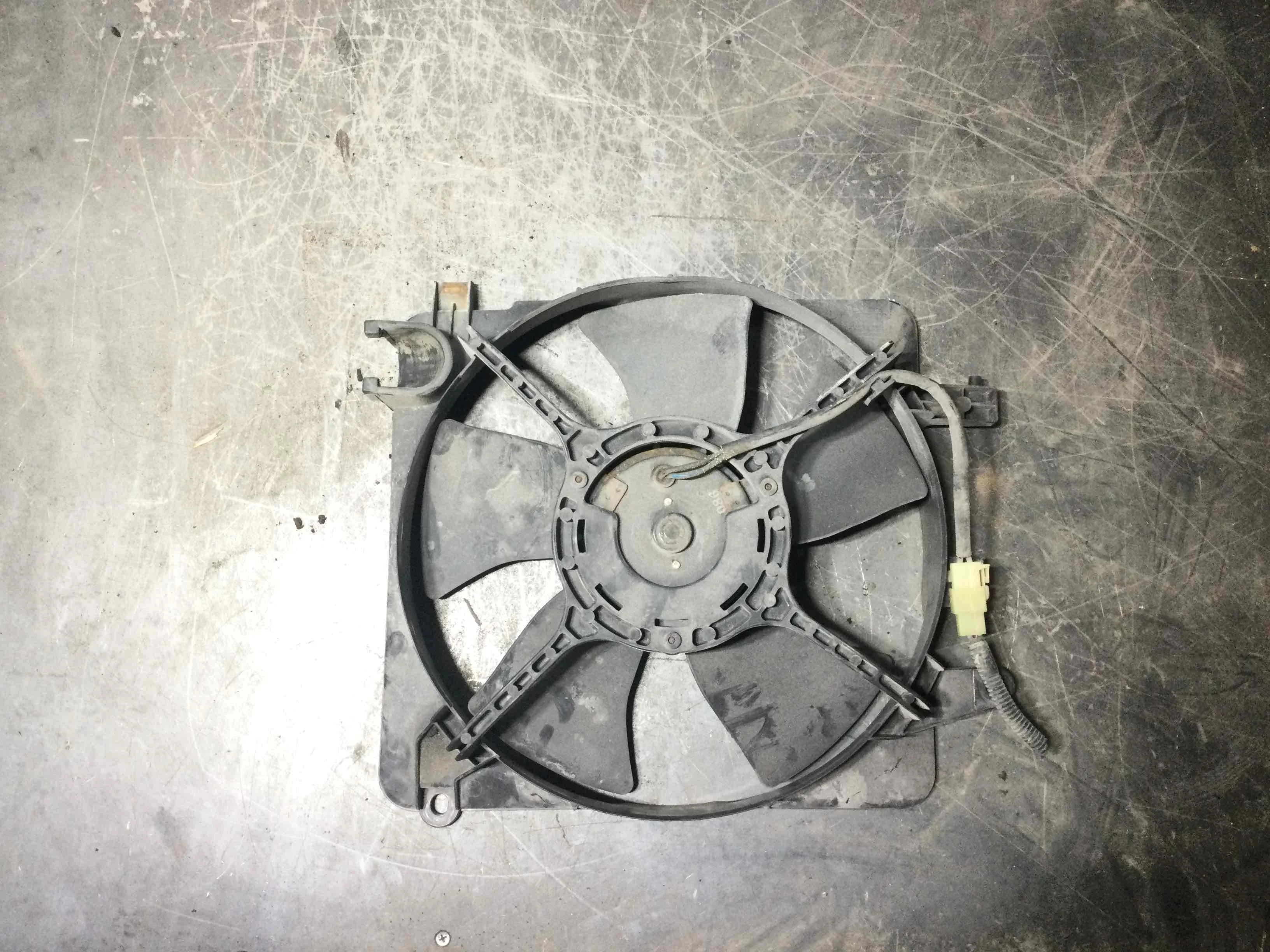 Вентилятор радиатора Chevrolet Matiz 2 поколение (2005-2008) бензин 1.0 i Механика Х/б