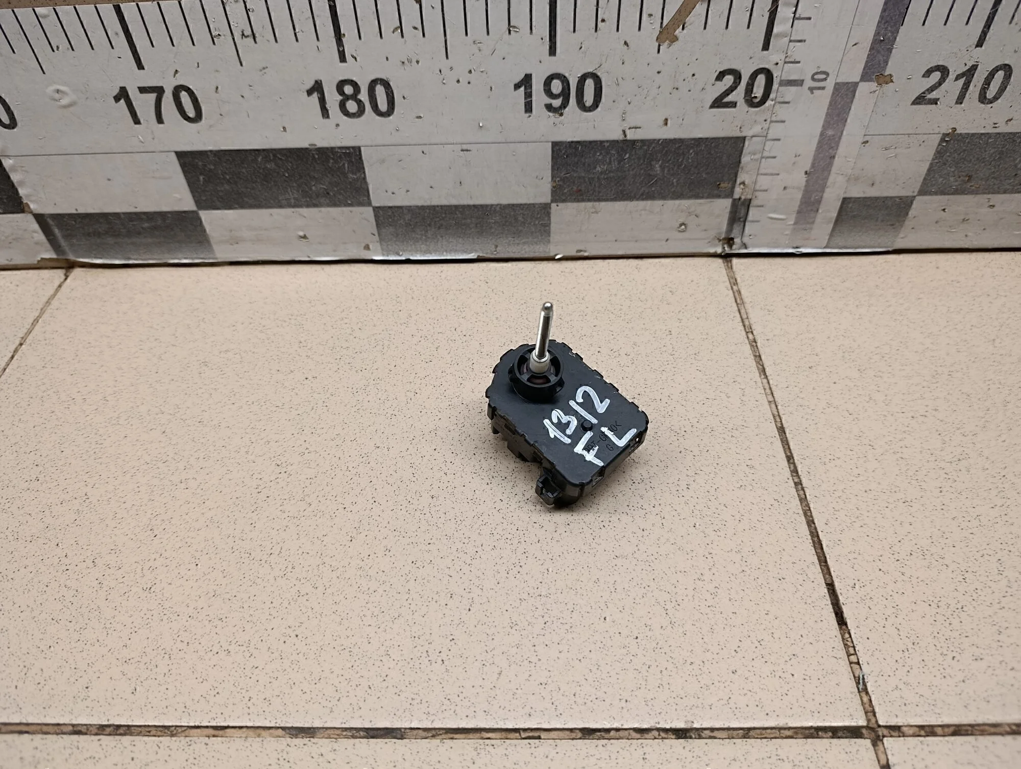 Моторчик корректора фары Camry XV40 2006-2011