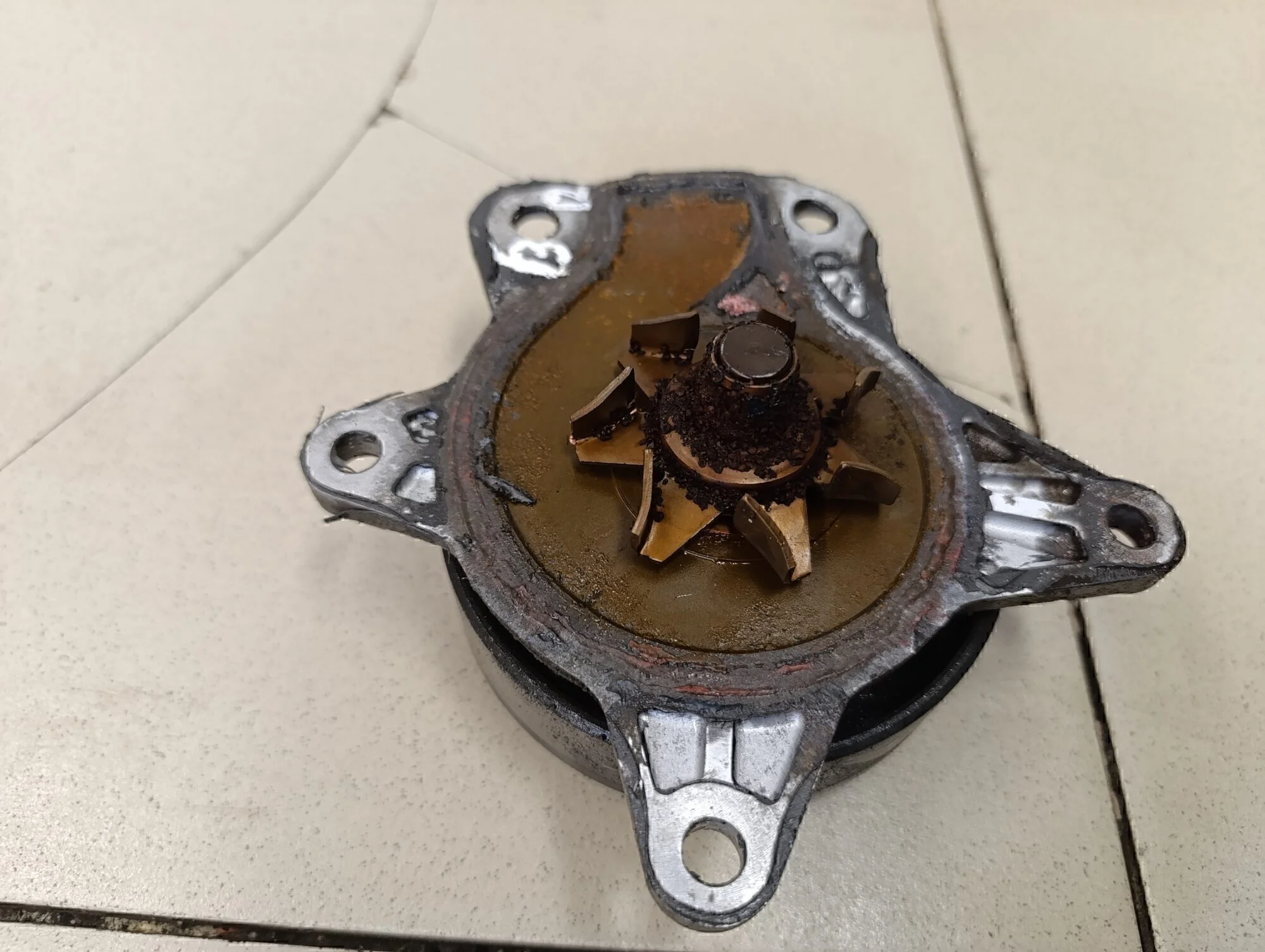 Насос водяной (помпа) Corolla E15 2006-2013