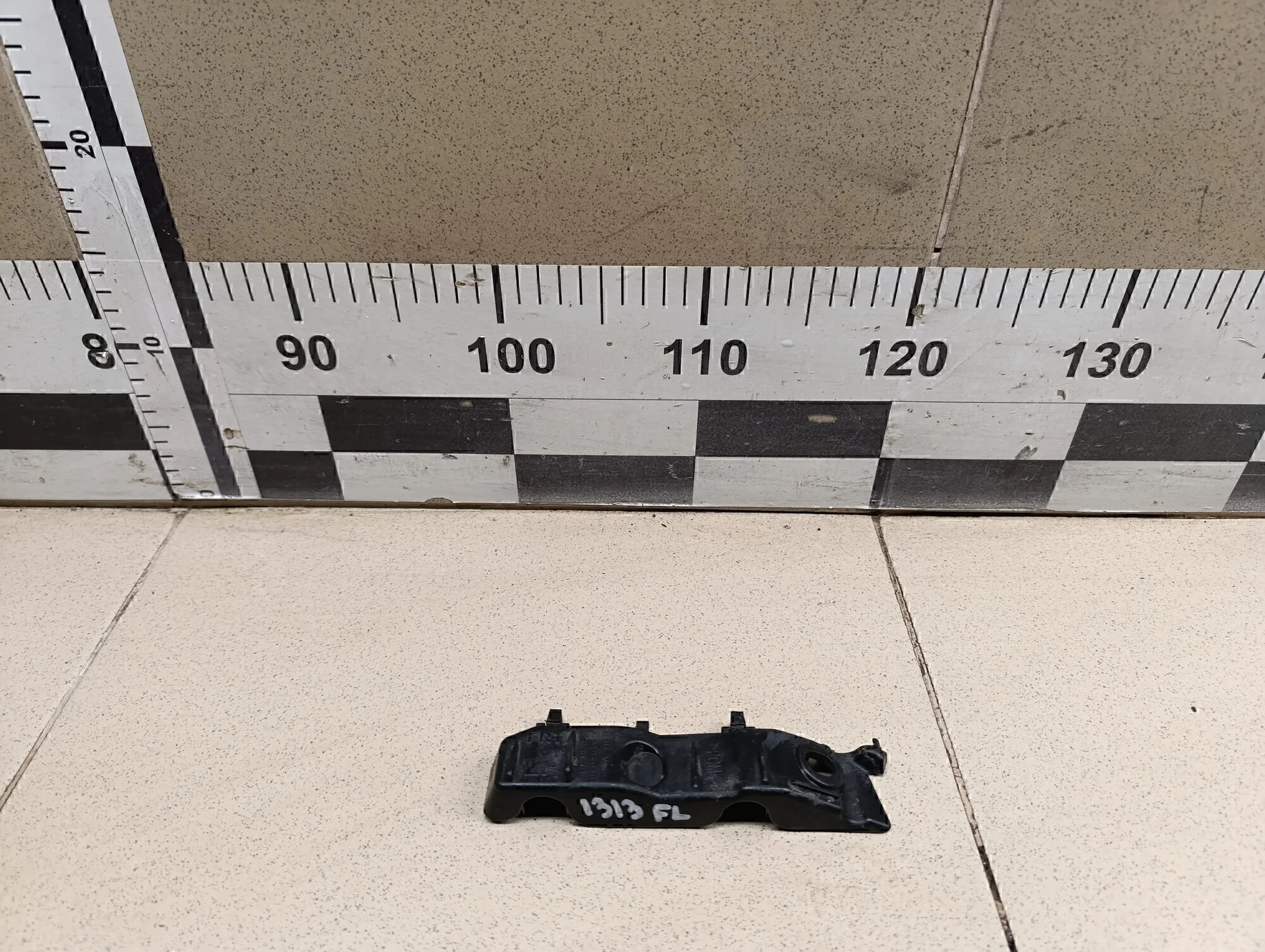 Направляющая переднего бампера левая Cerato 2009-2013