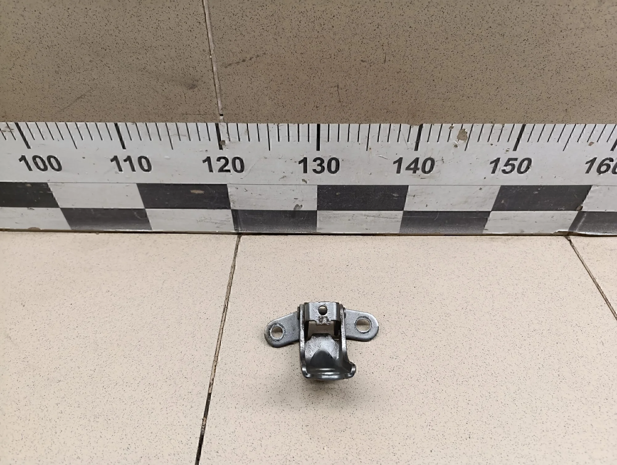 Петля двери Ceed 2007- 2012