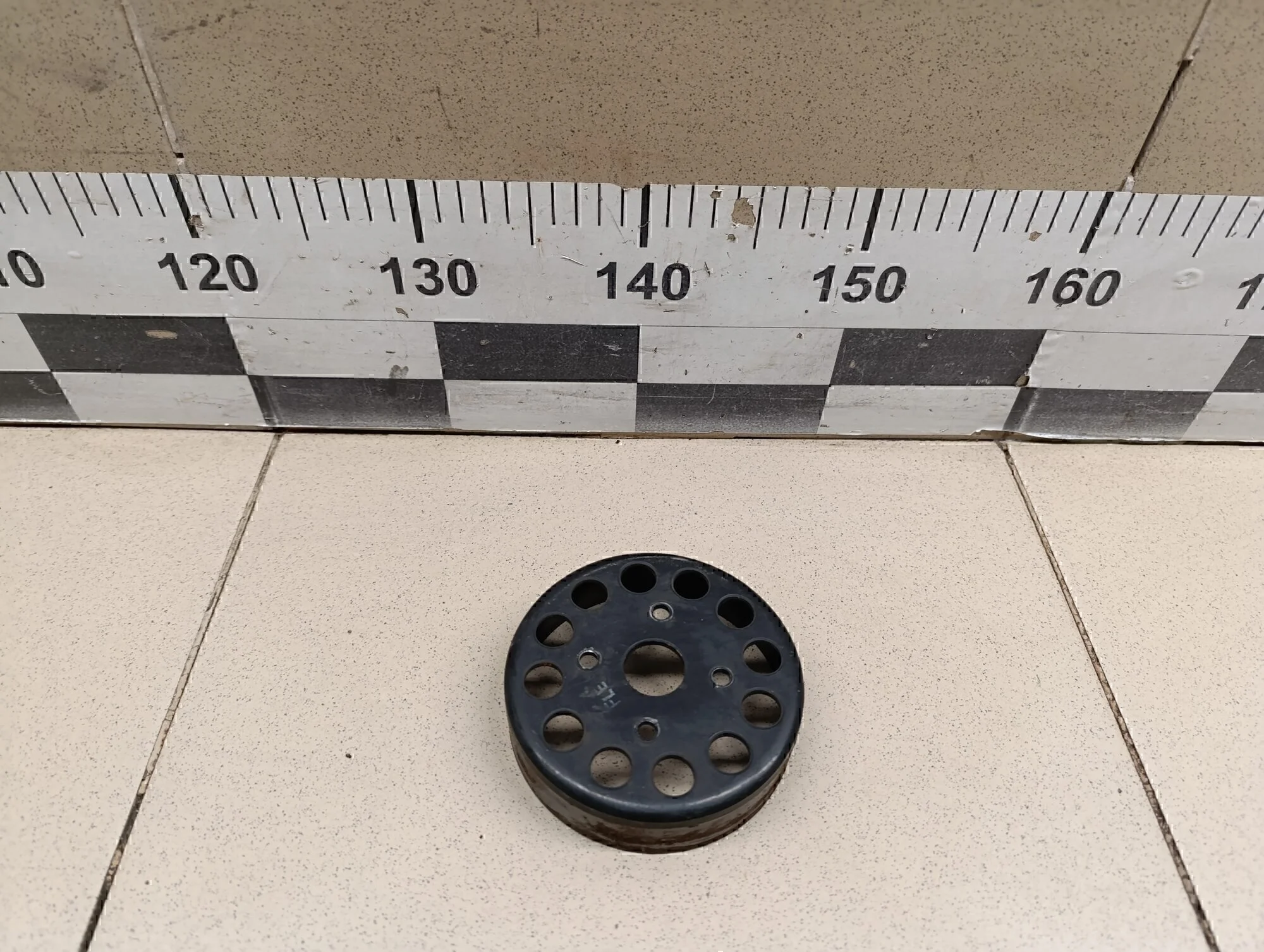 Шкив водяного насоса (помпы) Solaris 2010-2017