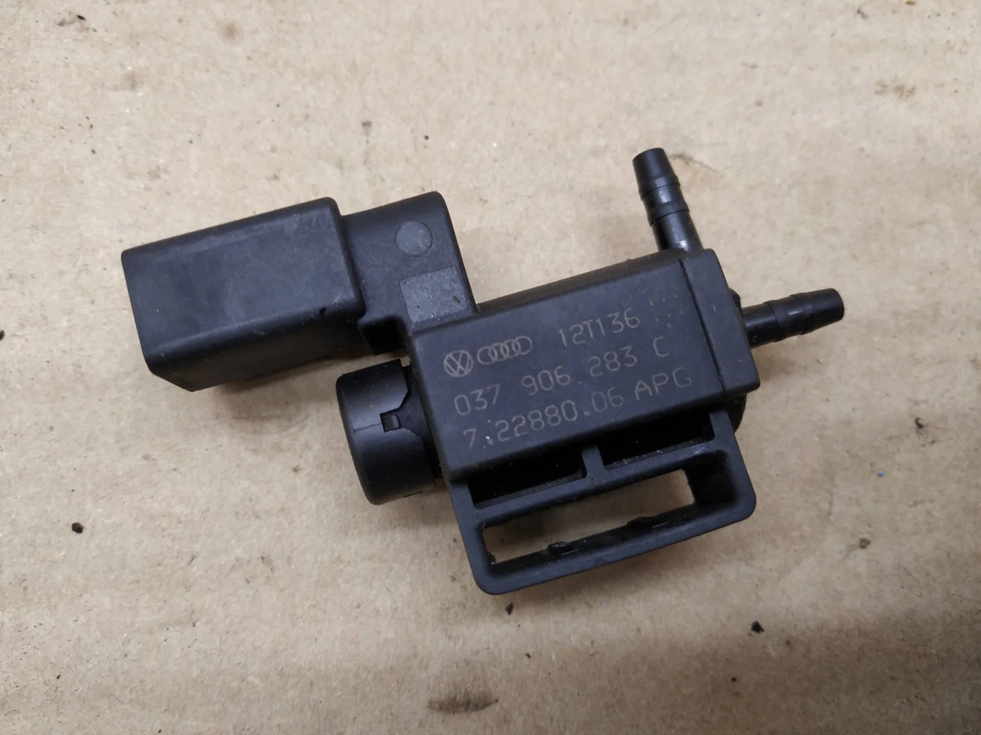 электромагнитный клапан Volkswagen Touareg 2 7P6 2012