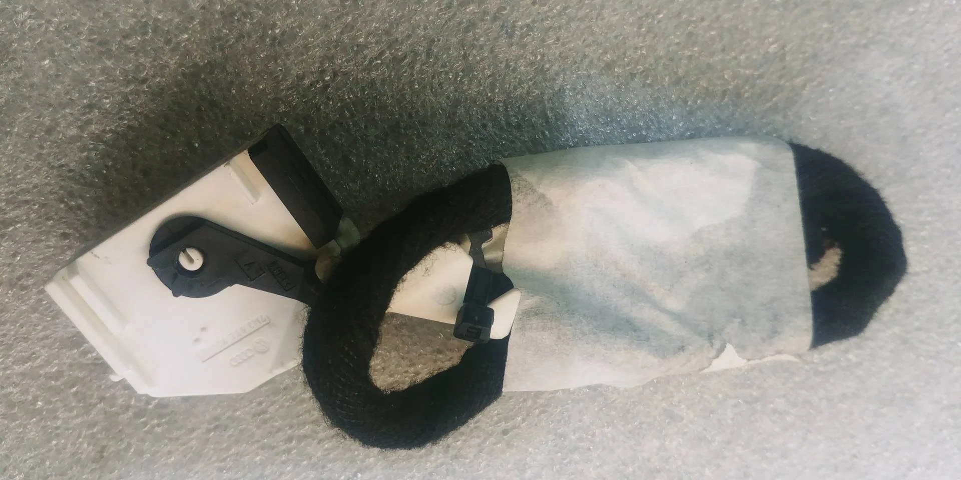 разъем (фишка) проводки Volkswagen Touareg 2