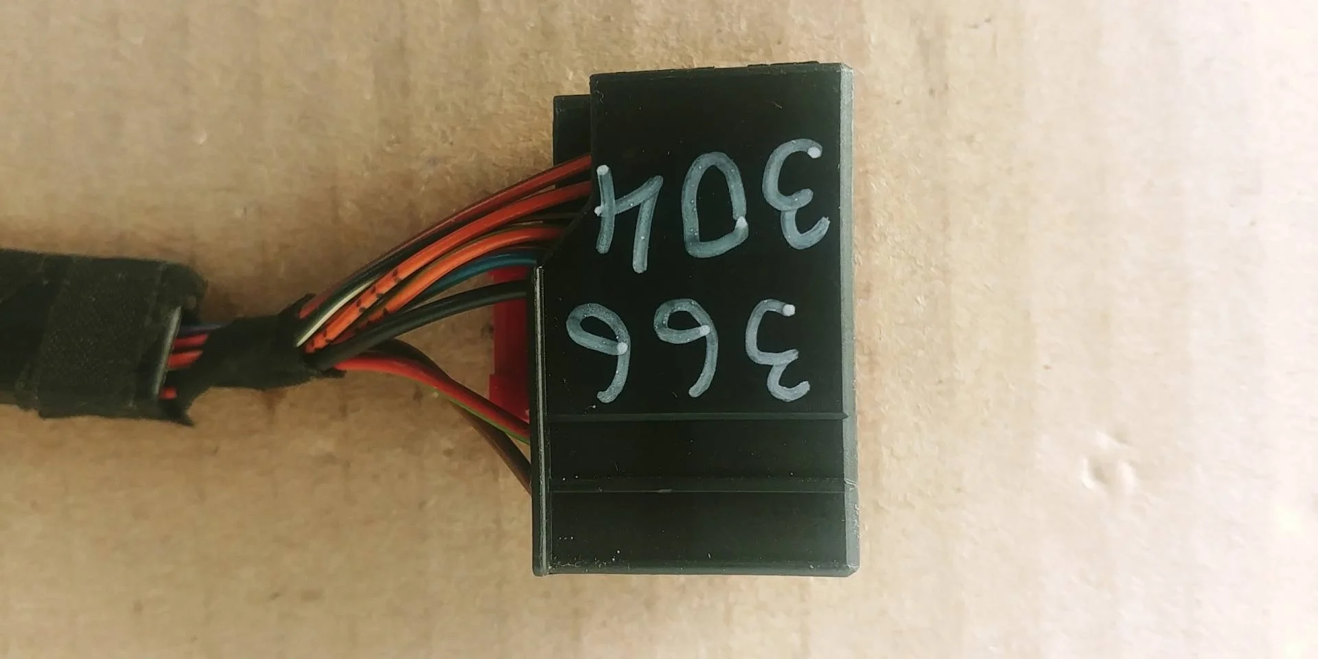 разъем (фишка) проводки Volkswagen Tiguan