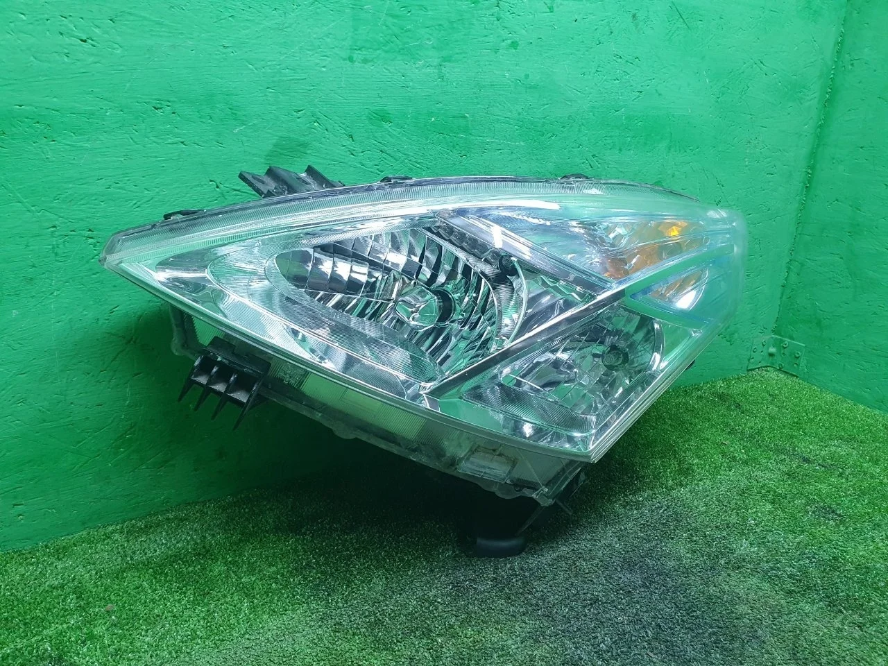 Фара ксенон Nissan Teana 2008-2015 J32
