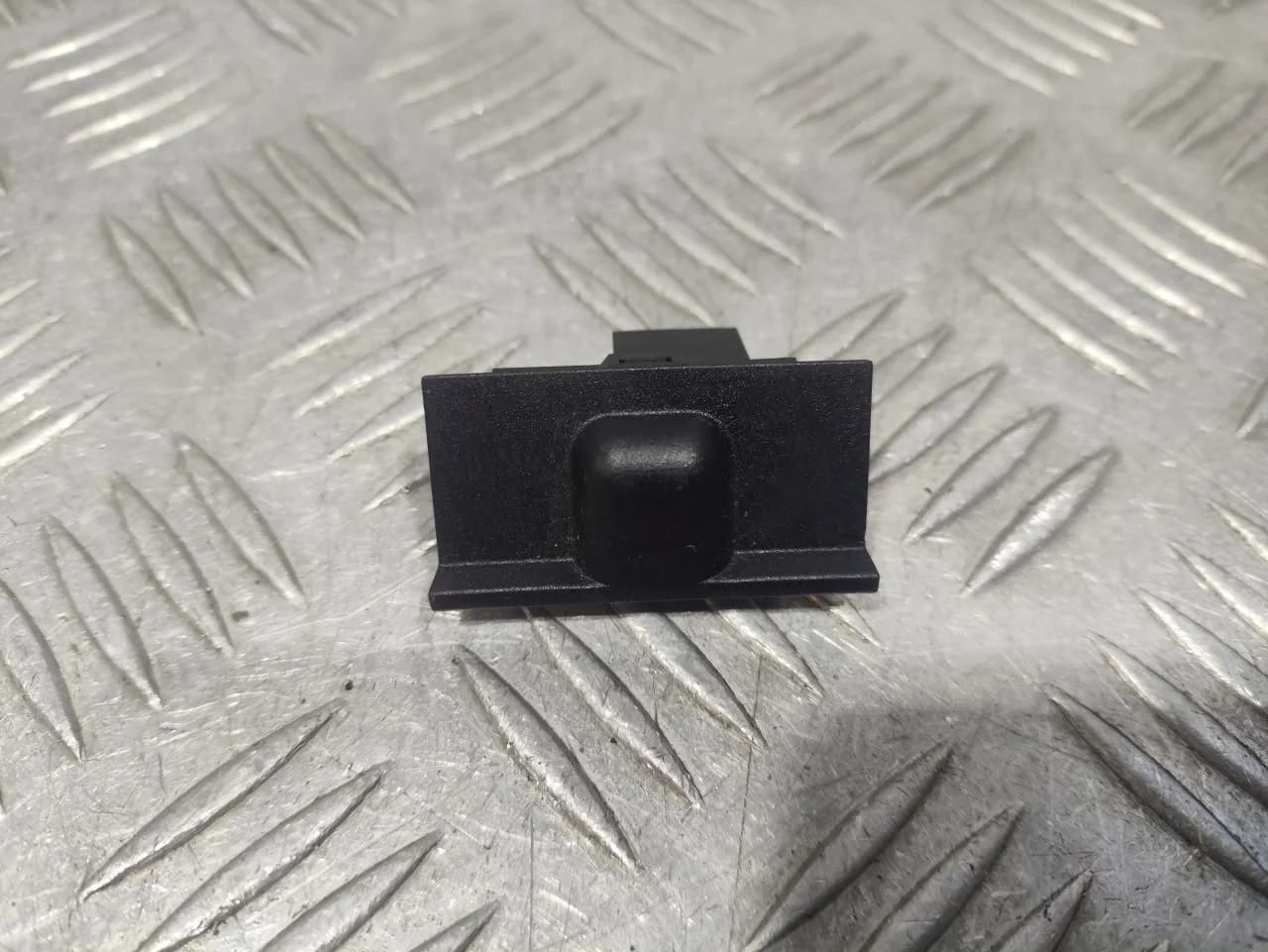 [Б/У] Датчик дневного света [Код: 00667190 ]