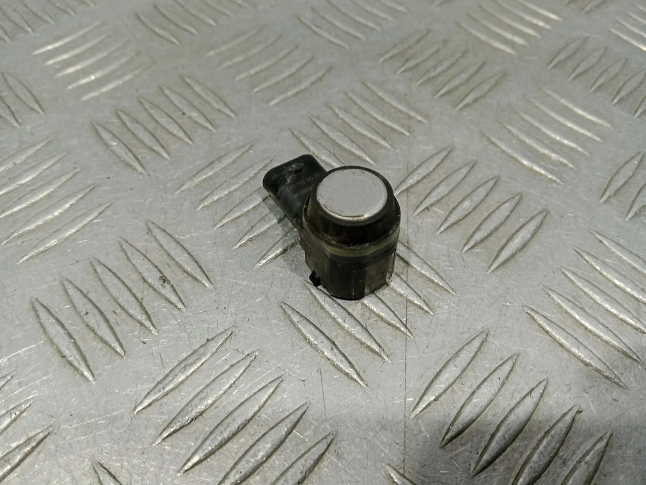 [Б/У] Датчик парковки VAG [Код: 00668576 ]