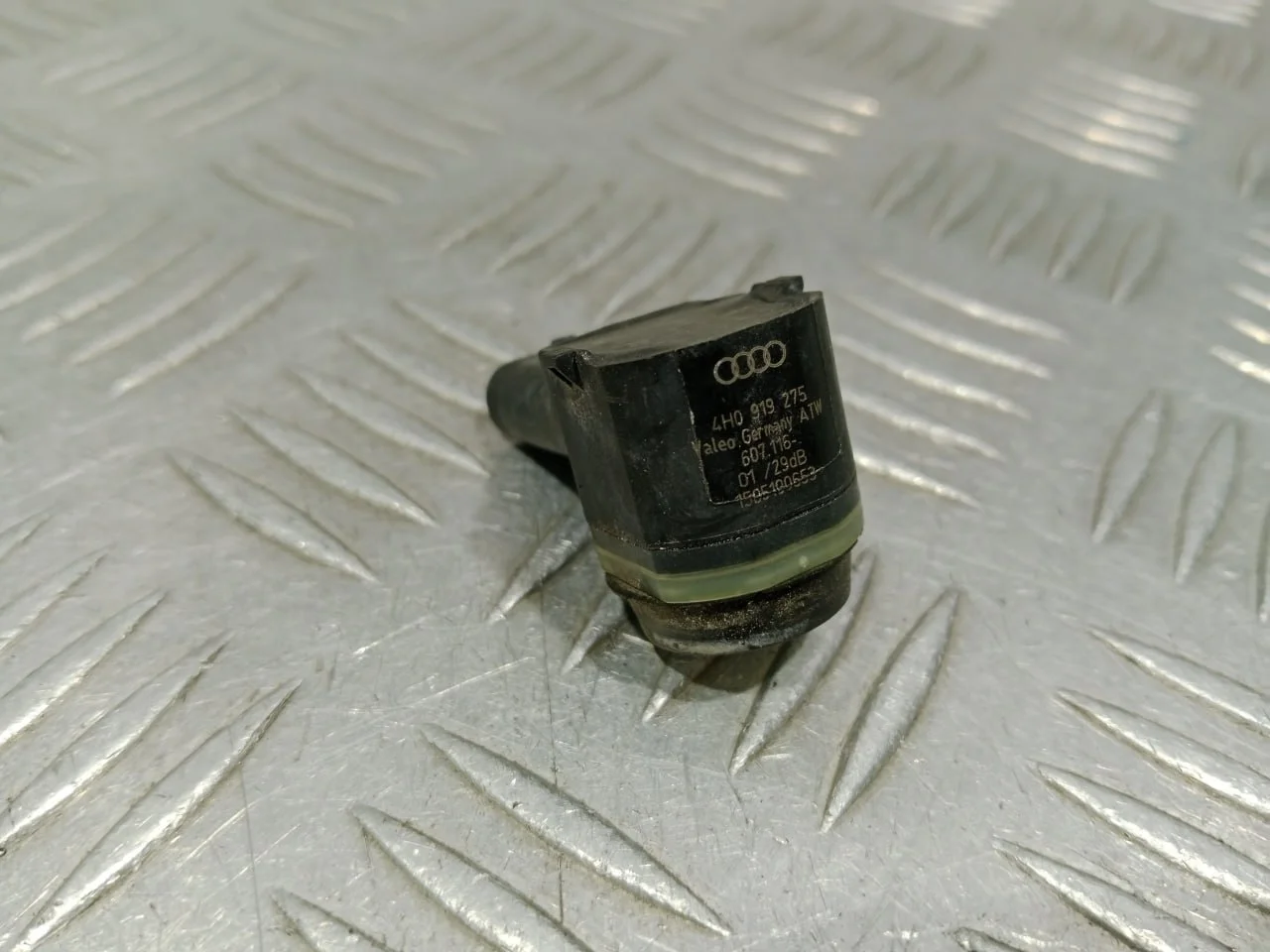 [Б/У] Датчик парковки VAG [Код: 00668577 ]