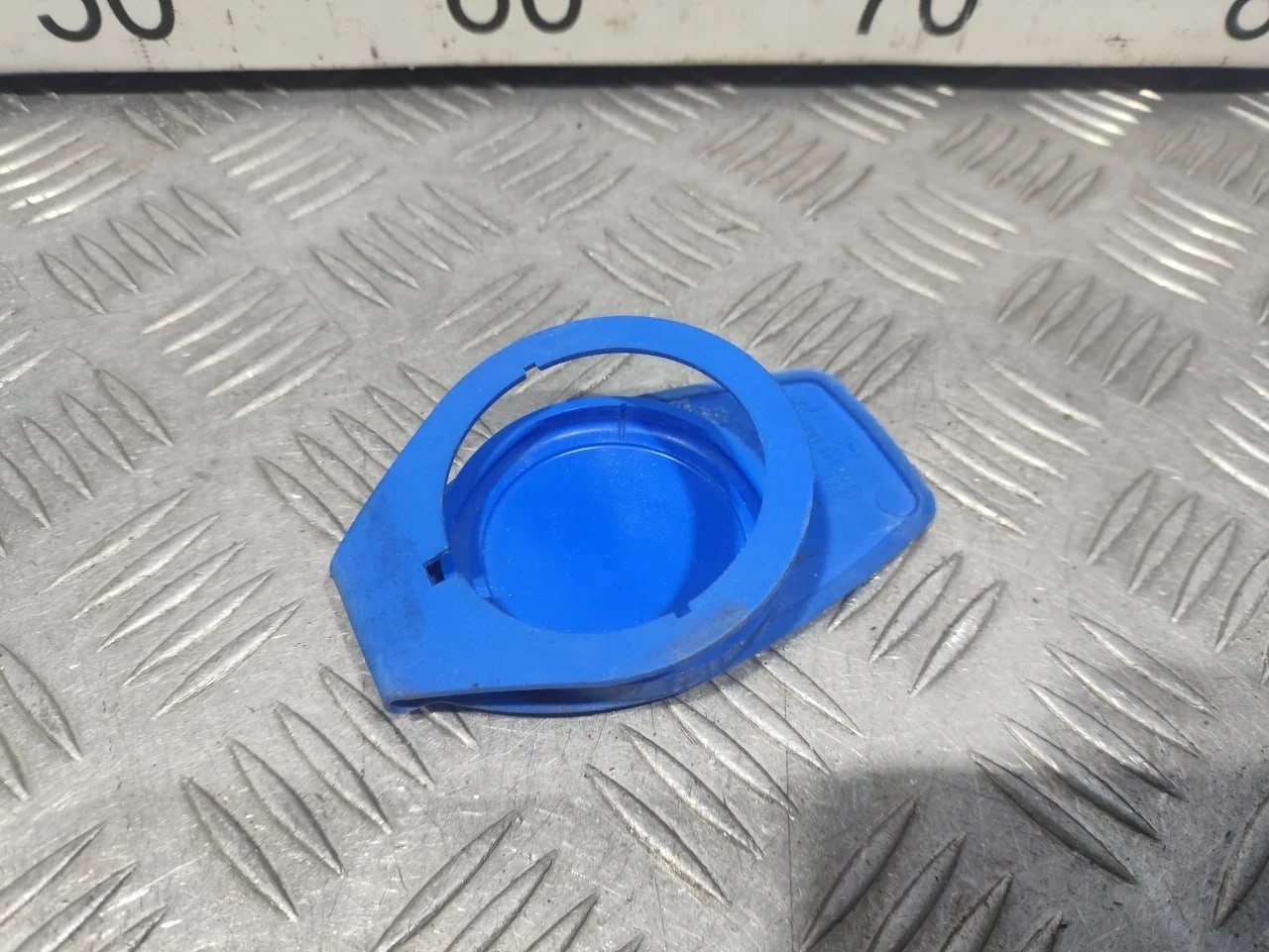 [Б/У] Крышка бачка омывателя VAG [Код: 00667320 ]