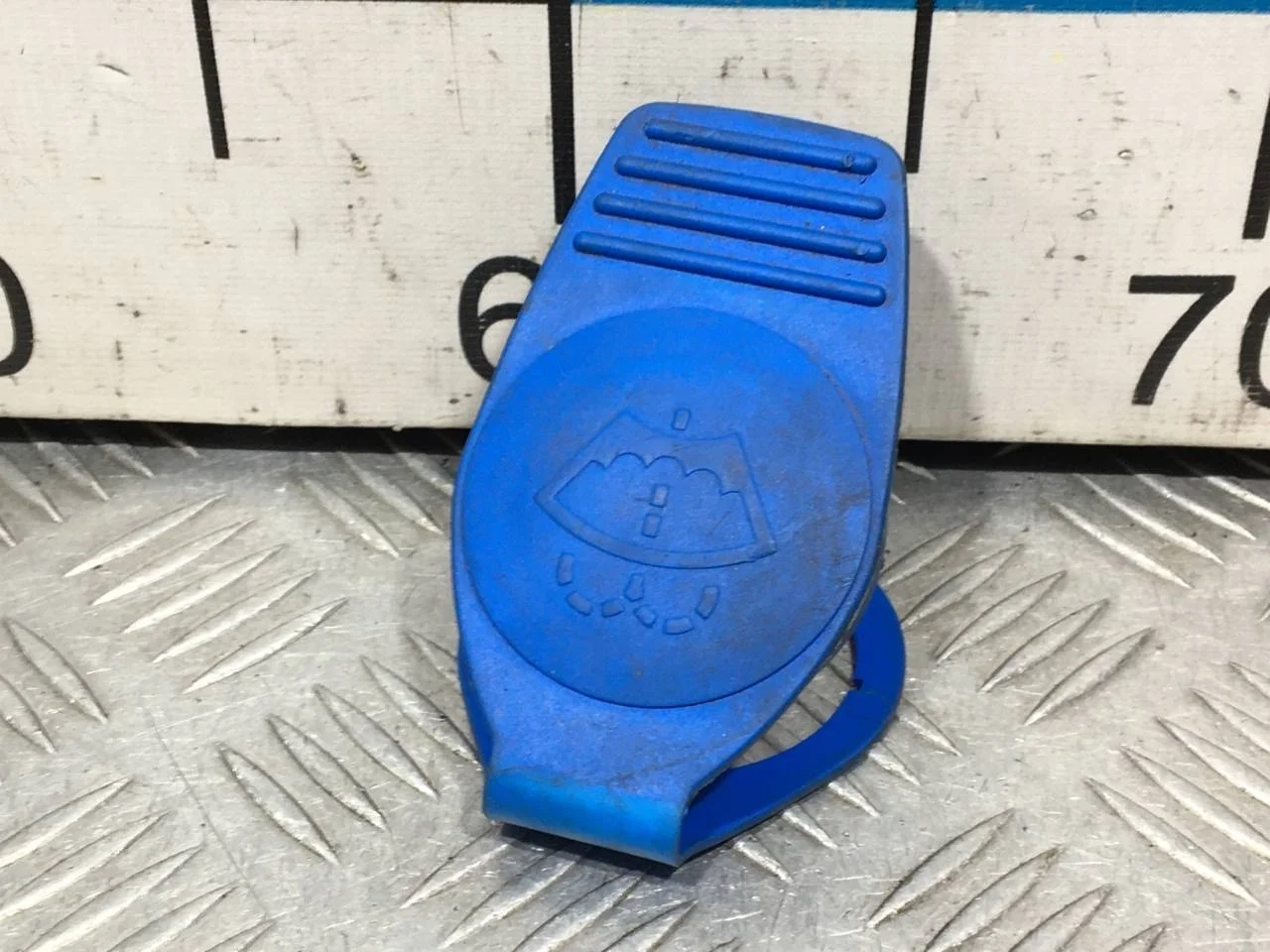 [Б/У] Крышка бачка омывателя VAG [Код: 00667420 ]