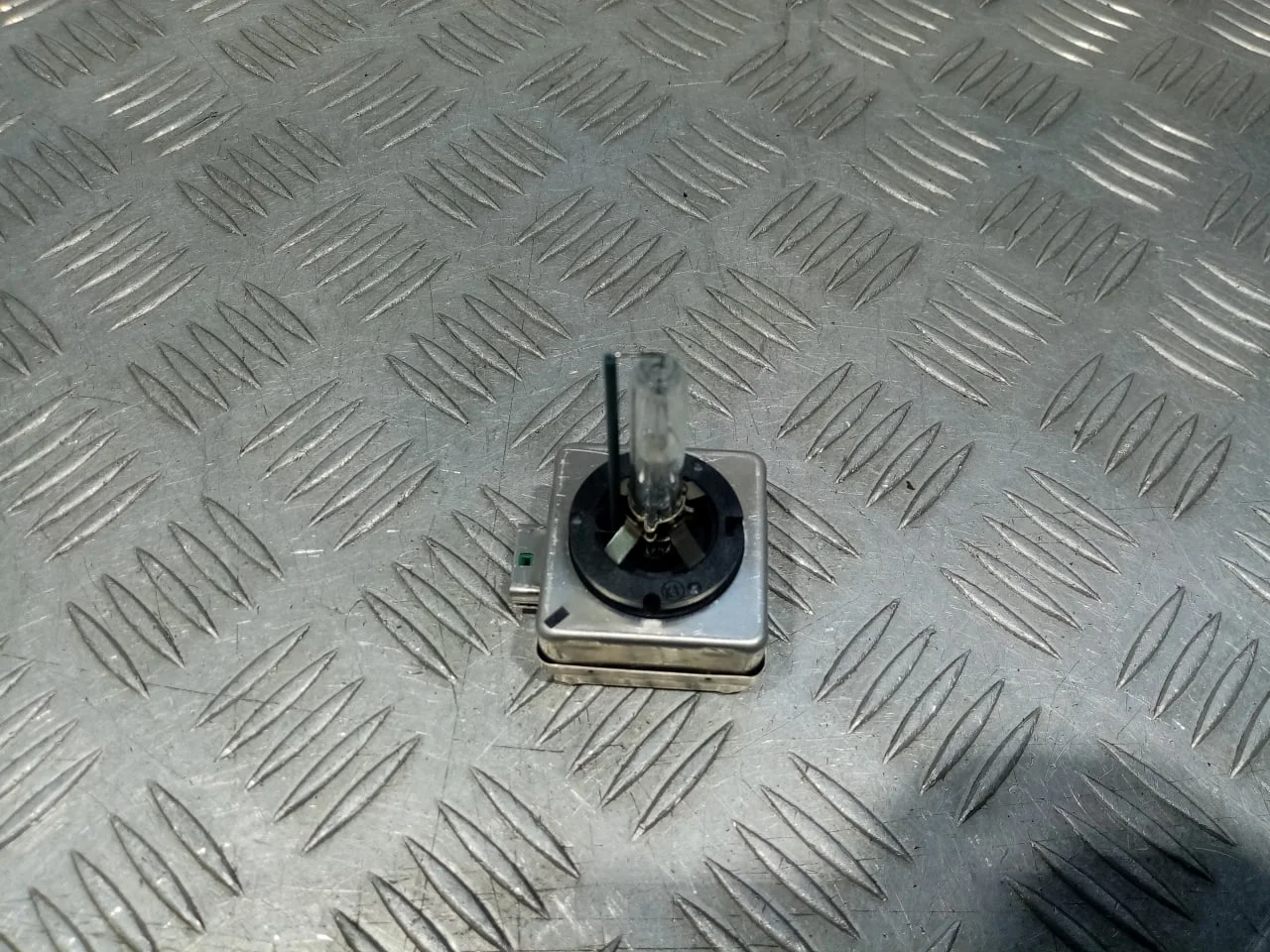 [Б/У] Лампа ксеноновая [Код: 00669583 ]