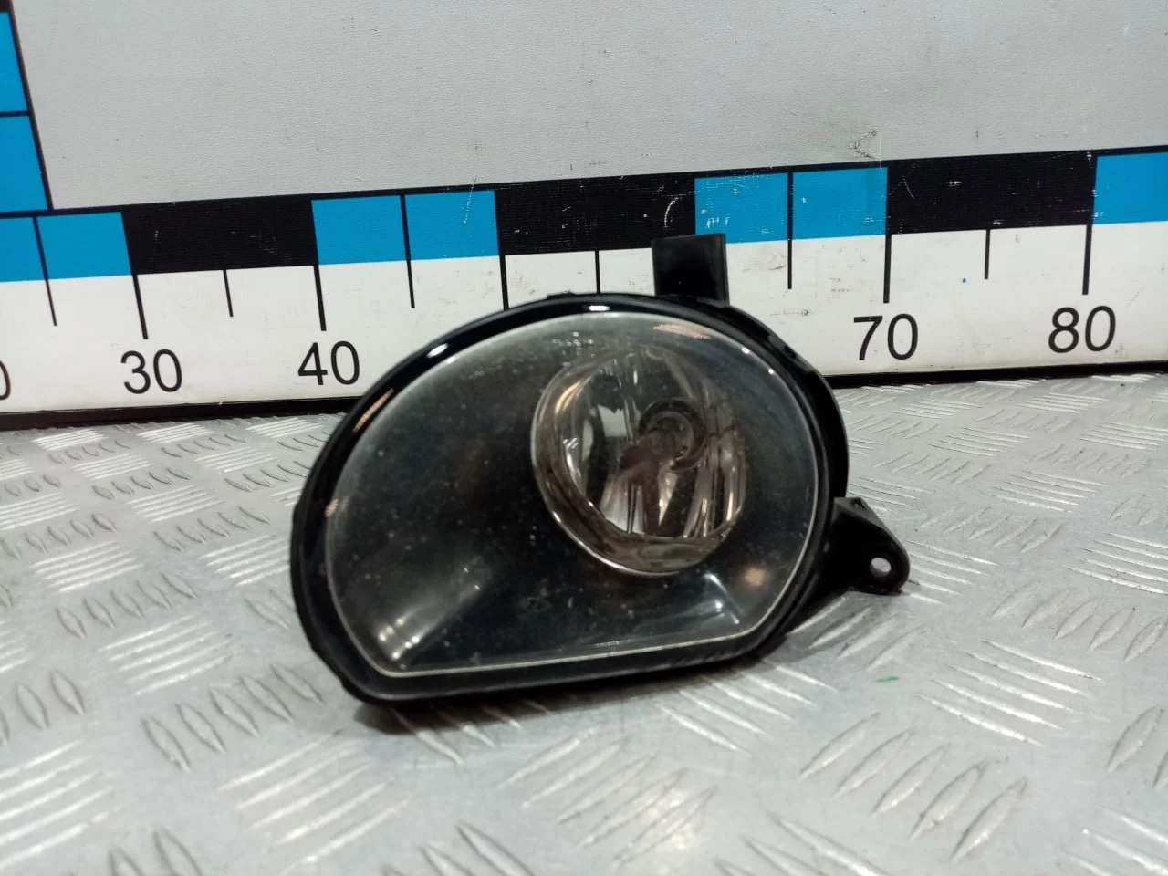 [Б/У] Фара противотуманная правая - Присутствует мутность [ХОРОШЕЕ] [Код: 00668540 ]