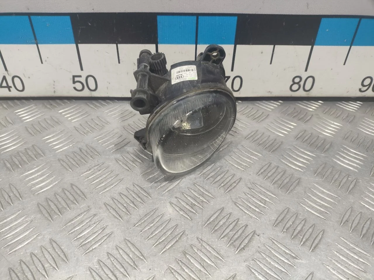 [Б/У] Фара противотуманная правая Audi Q3 8U [Код: 00669280 ]
