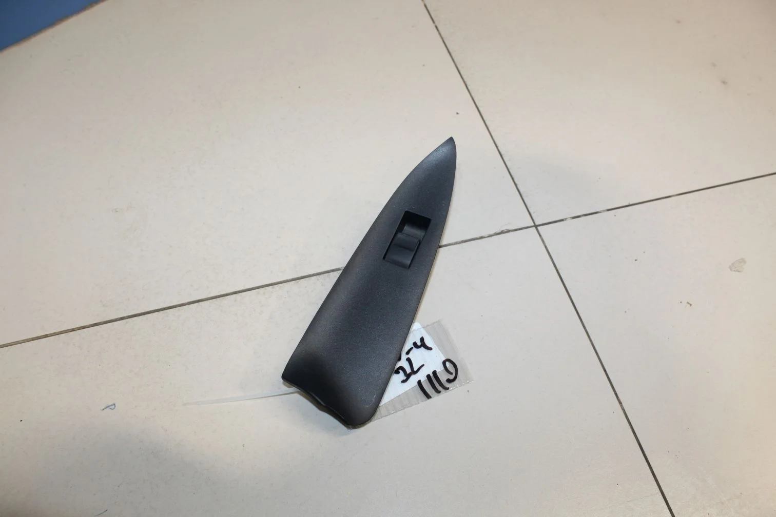 Кнопка стеклоподъемника для Toyota RAV 4 2005-2013