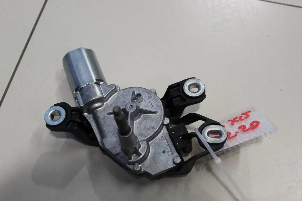 Моторчик стеклоочистителя заднего стекла для Volkswagen Polo 2009-2015