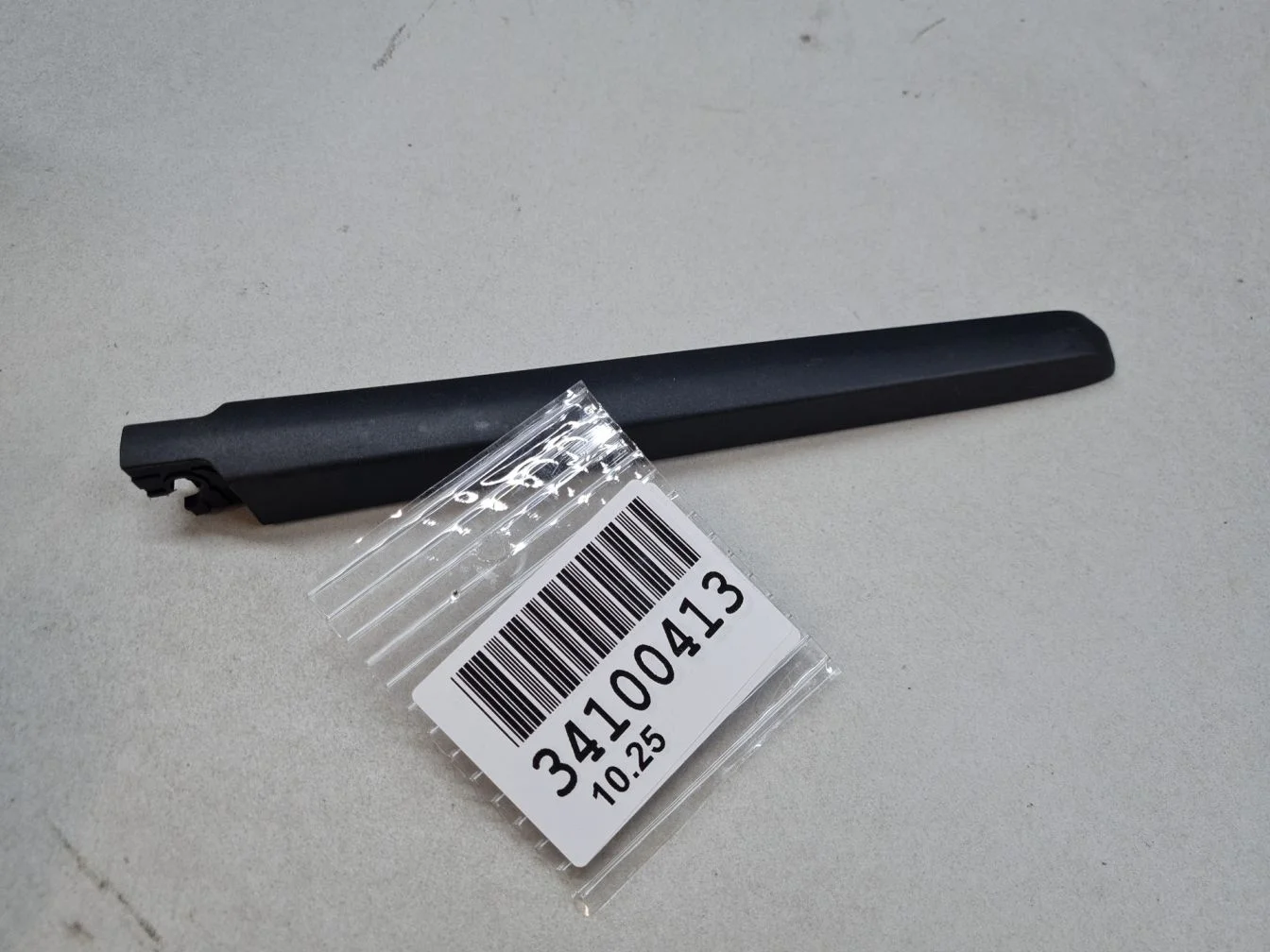 Поводок стеклоочистителя задний для Porsche Cayenne 958 2010-2018