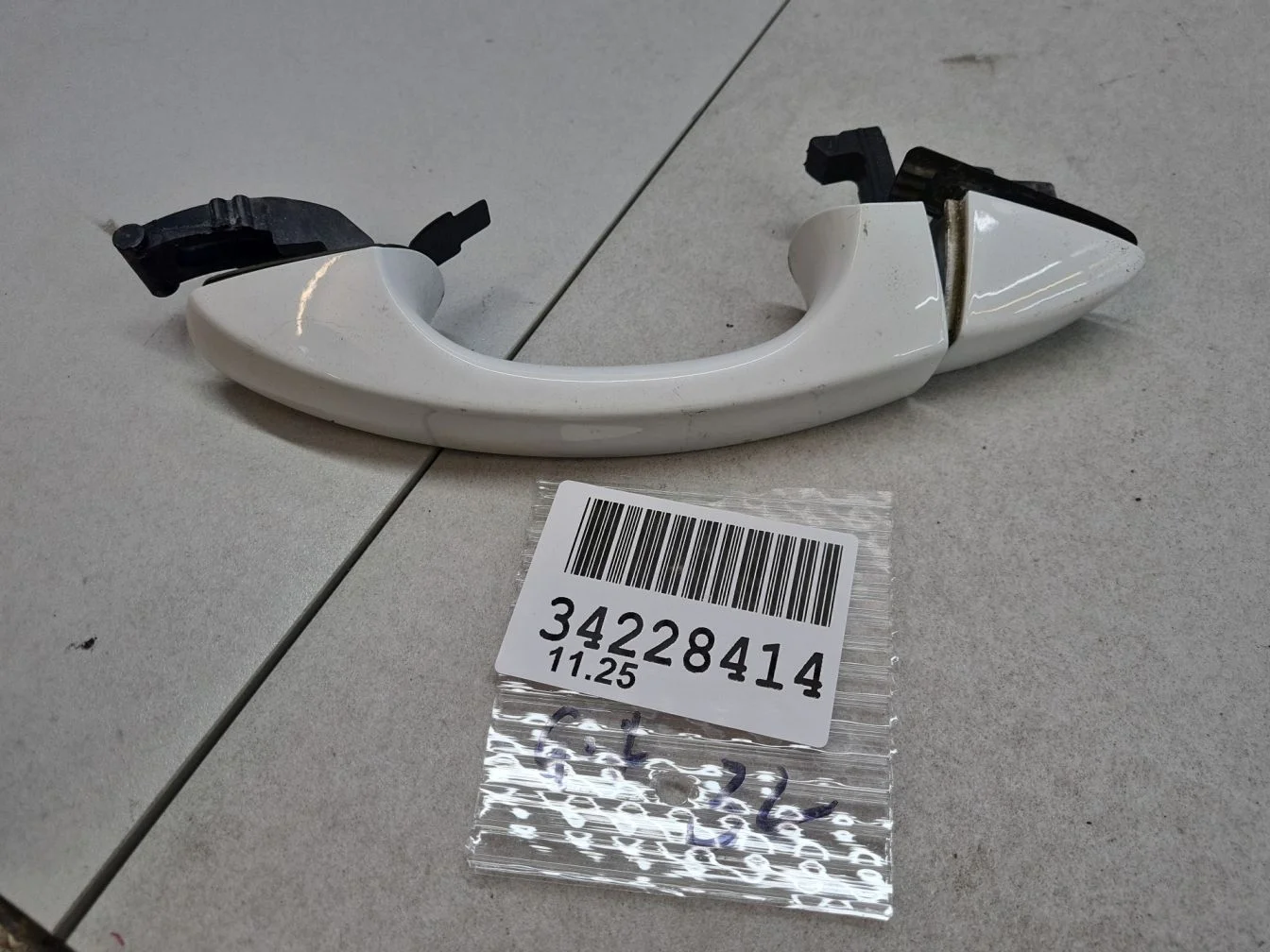 Ручка двери нaружная левая для Volkswagen Golf 7 2012-2020