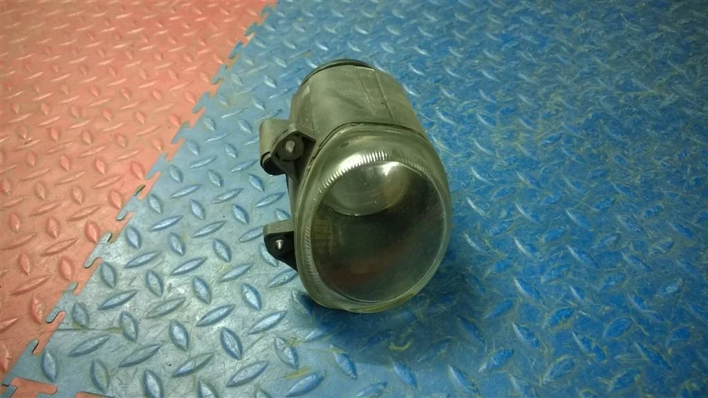 фара противотуманная BMW X5 E53  M54B30 231 лс 3.0i