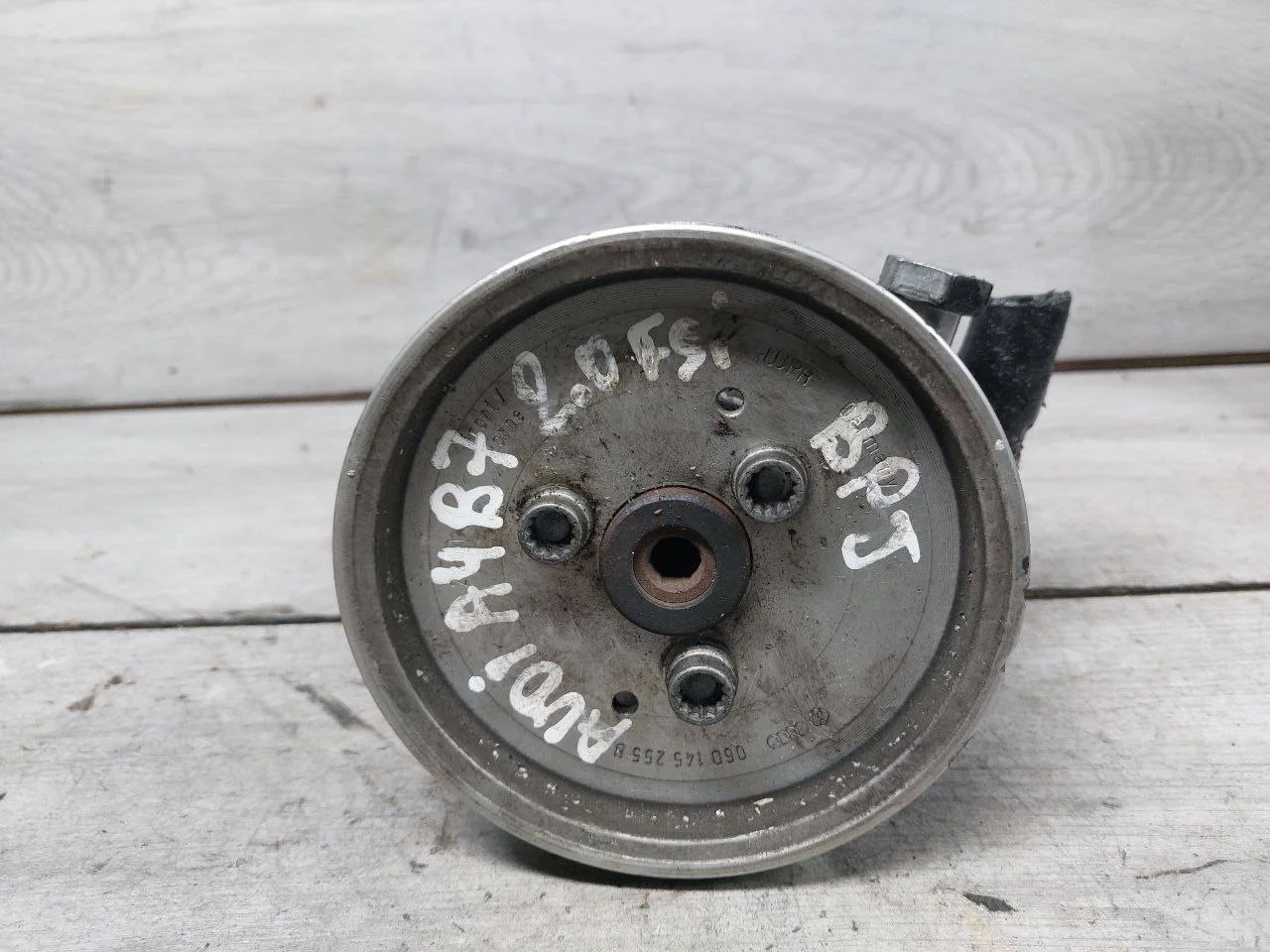 насос гидроусилителя руля Audi A6 4F/C6