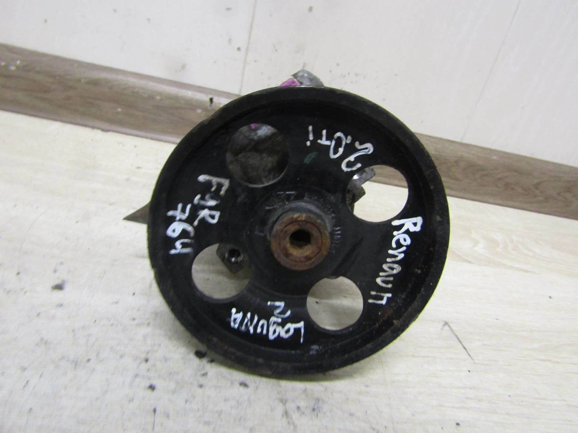 насос гидроусилителя руля Renault Espace 4