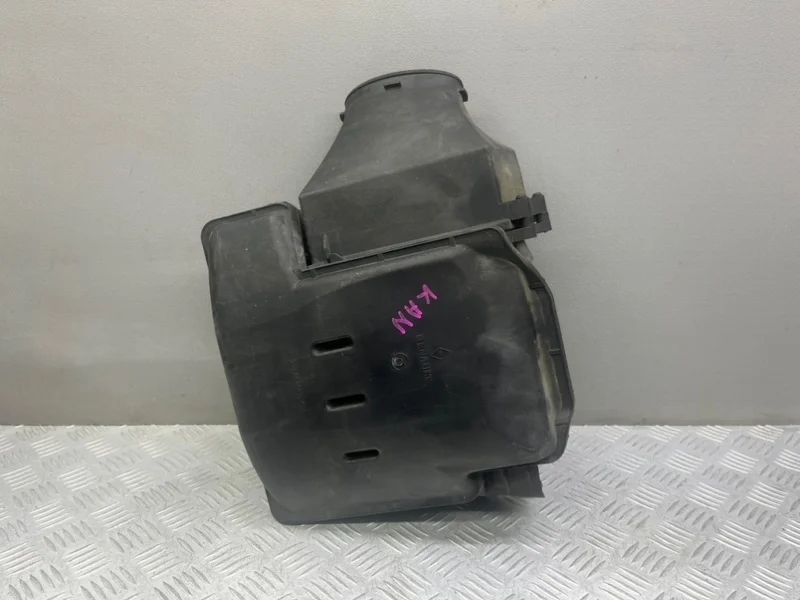 Корпус фильтра Renault Kangoo KW0
