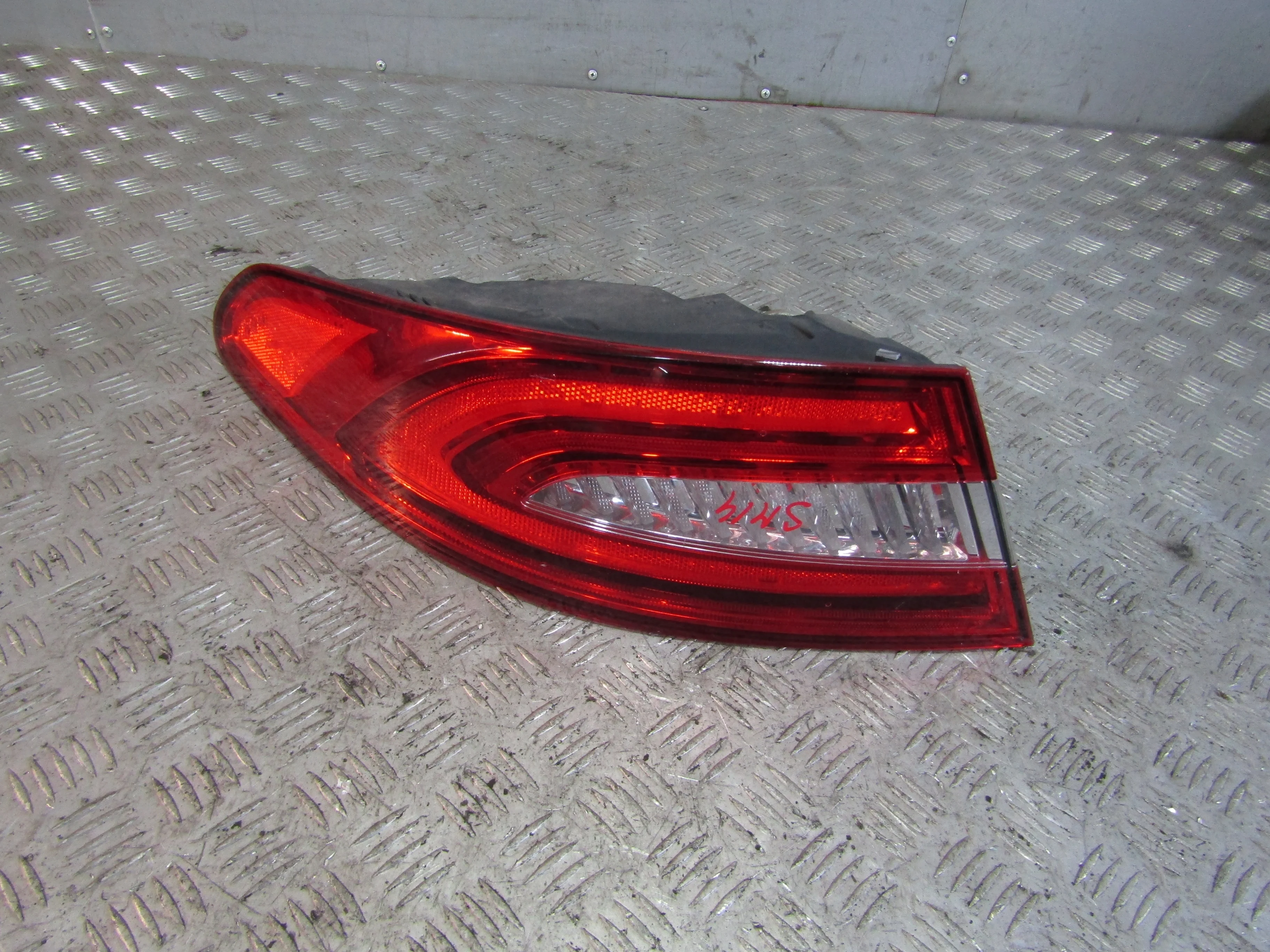 Фонарь внешний левый JAGUAR XF I рестайлинг (2011