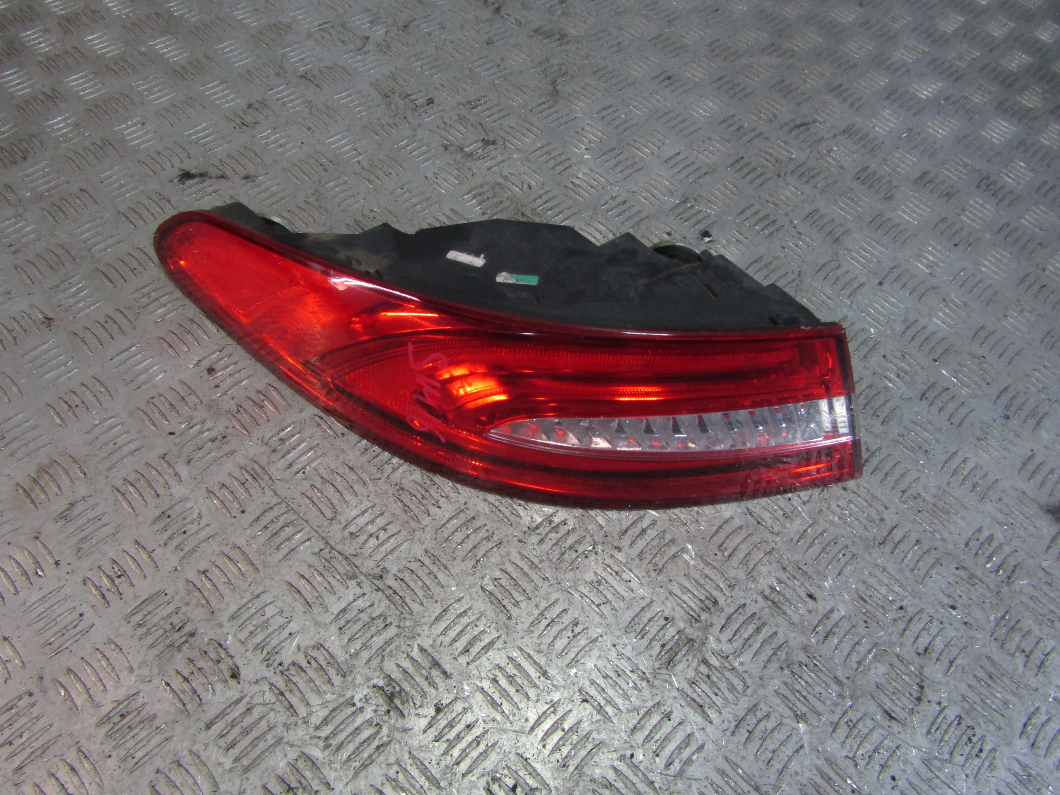 Фонарь внешний левый JAGUAR XF I рестайлинг (2011