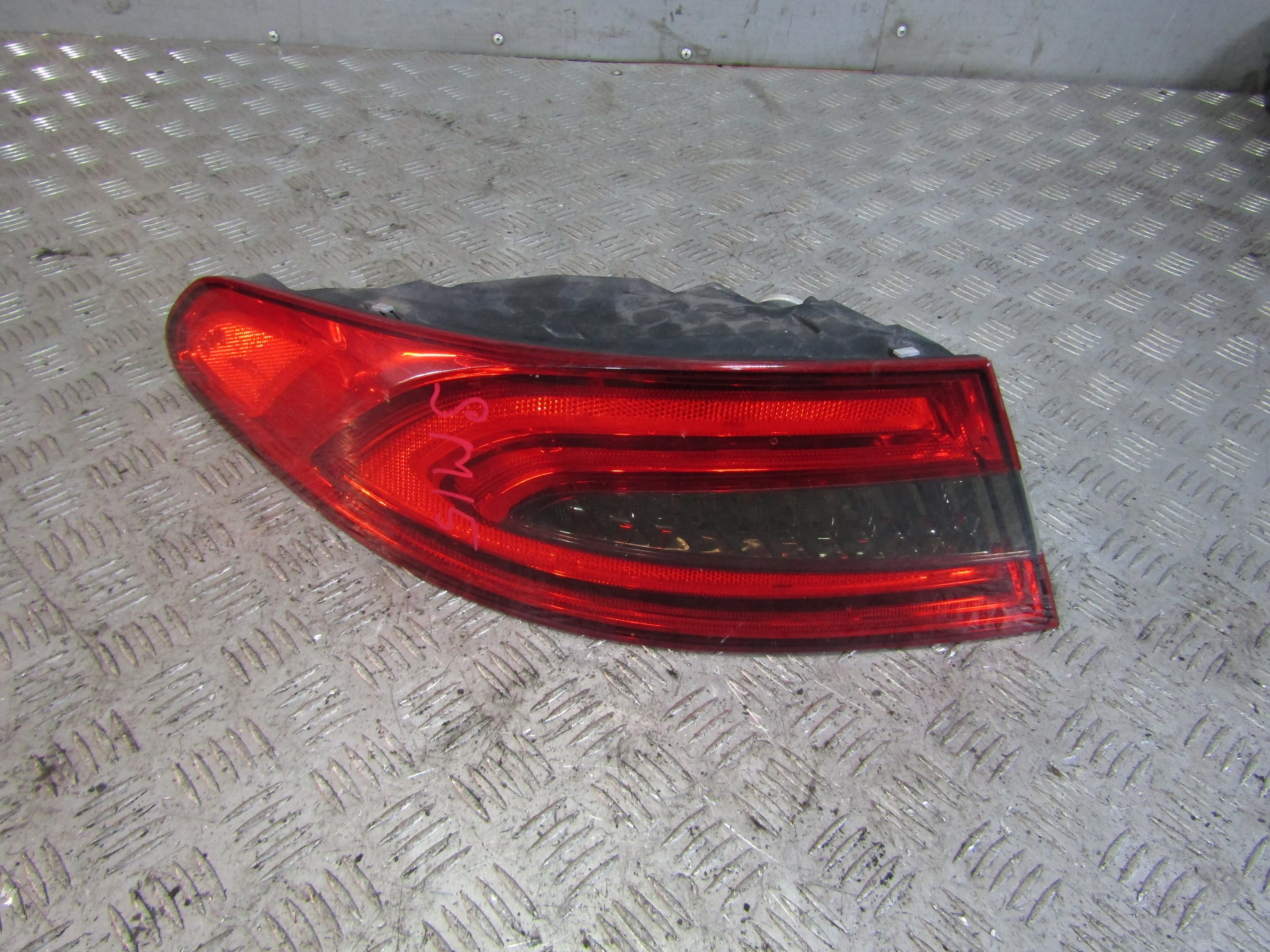 Фонарь внешний левый JAGUAR XF I рестайлинг (2011