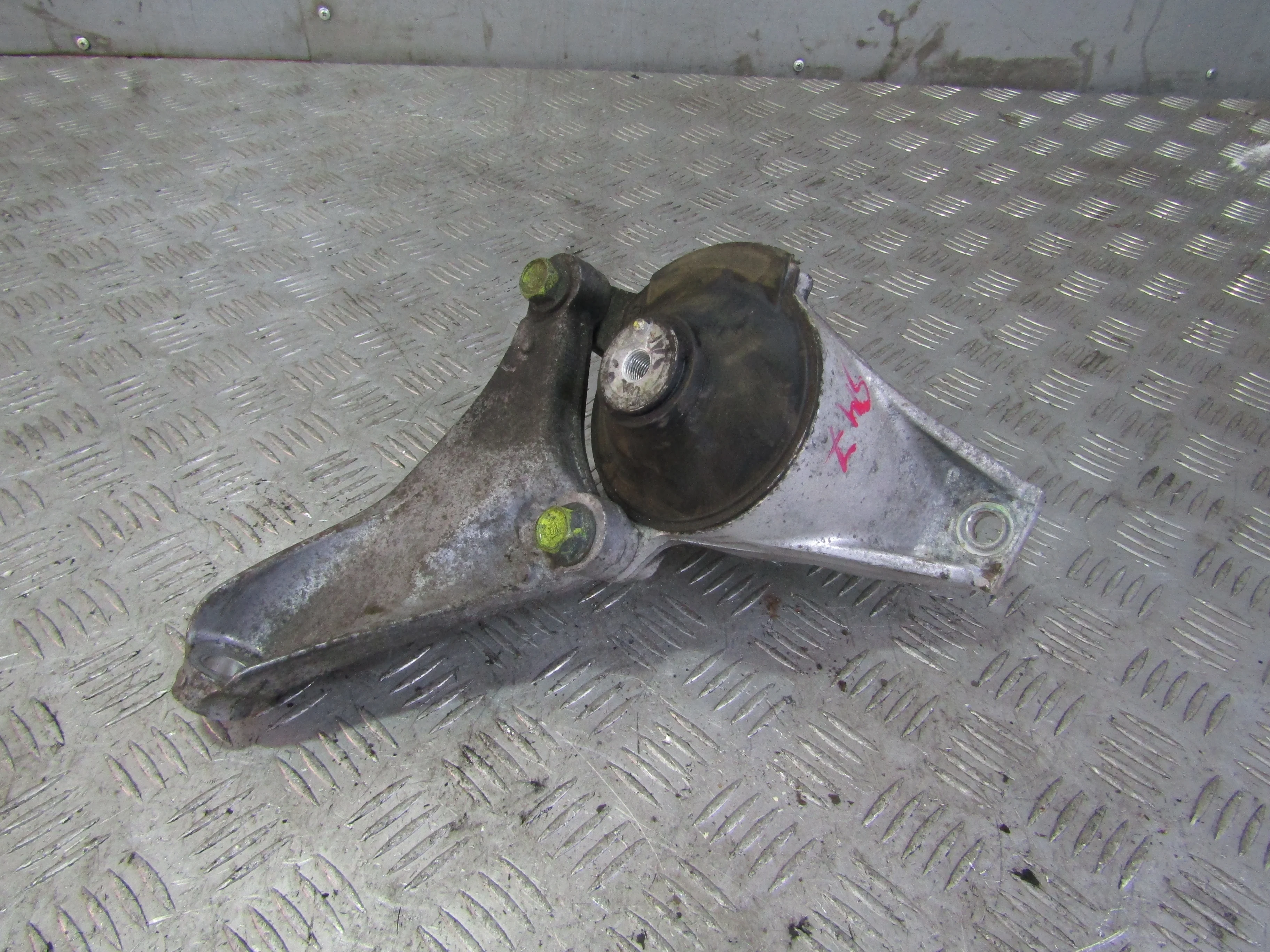 Опора двигателя правая HONDA Civic VIII (2005—200