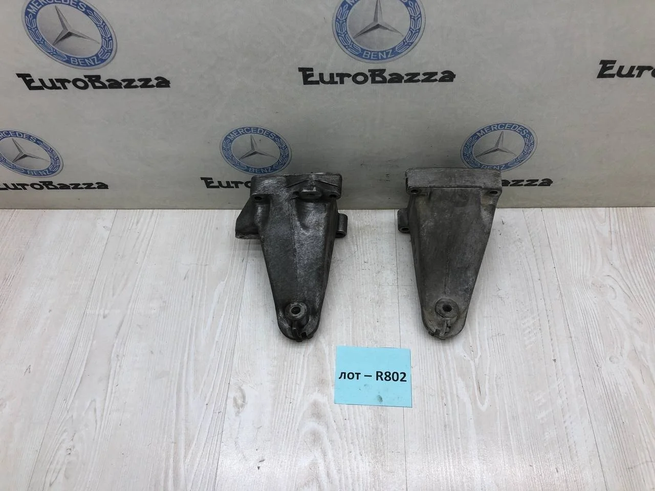 Кронштейн опоры двигателя Mercedes W203