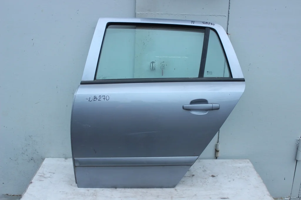 Дверь задняя левая универсал Opel Astra H ДВ270