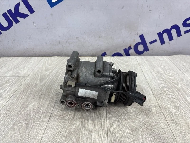 Компрессор кондиционера FORD FOCUS 1 2002