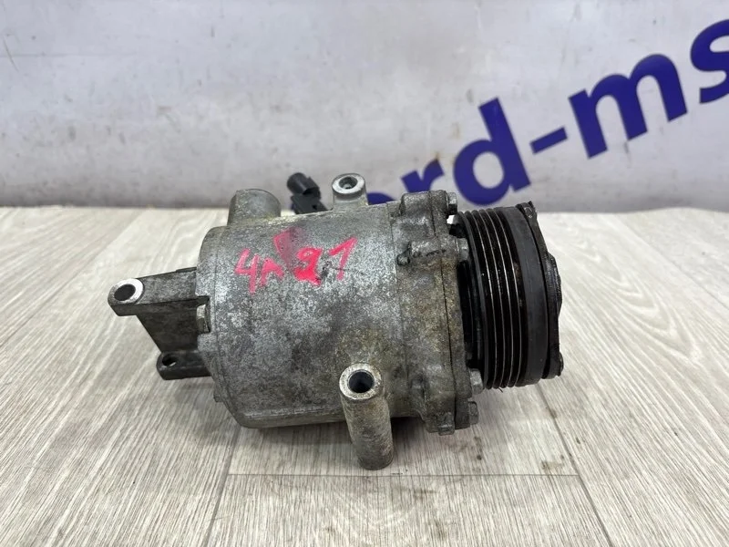 Компрессор кондиционера Mitsubishi Lancer 2010г