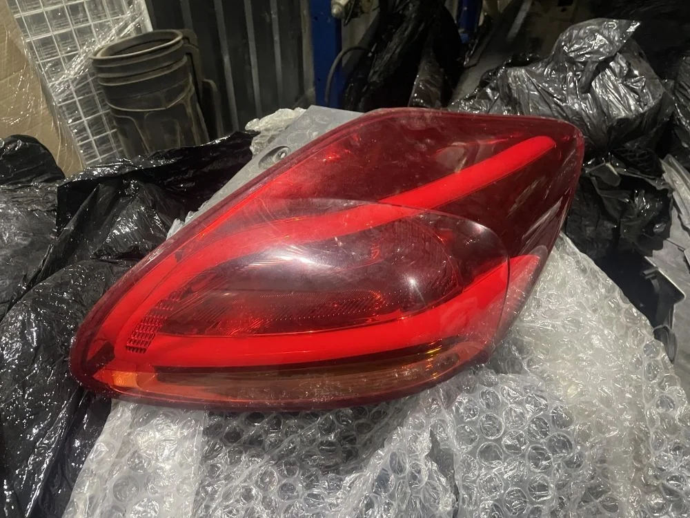 фонарь задний правый галоген kia pro ceed JD 3 двери