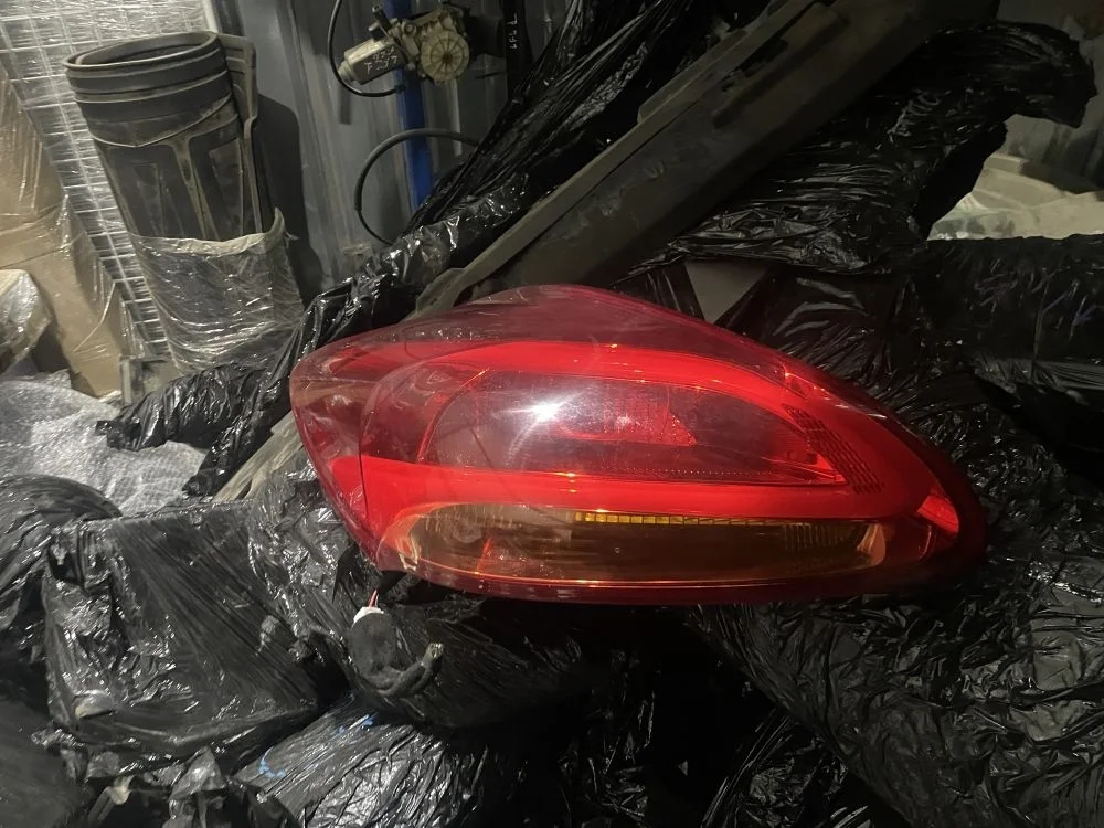 фонарь задний левый kia pro ceed JD 3 двери