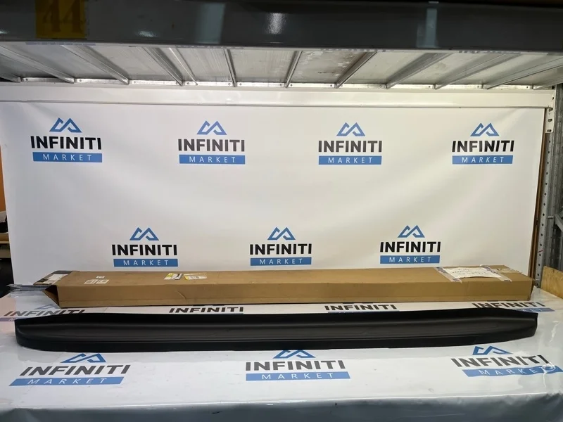 Подножка порог накладка порога внешняя правая