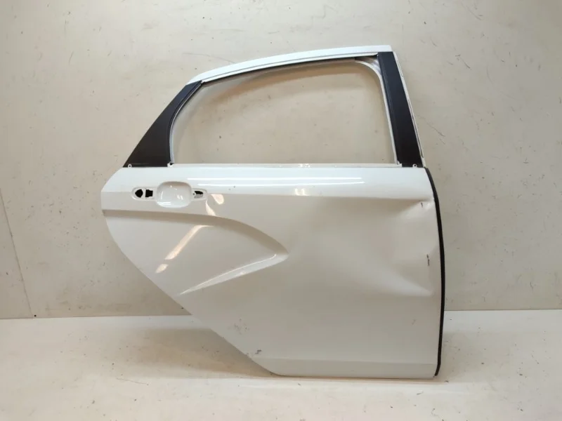 Дверь Lada Vesta 2015-2025 СЕДАН