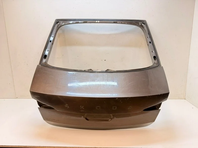 Крышка багажника Skoda Rapid 2020-