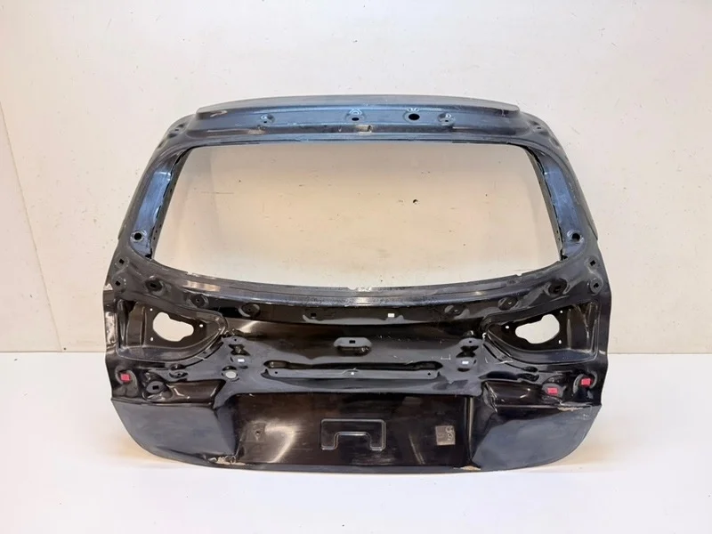 Крышка багажника Kia Ceed 2018-2021 3