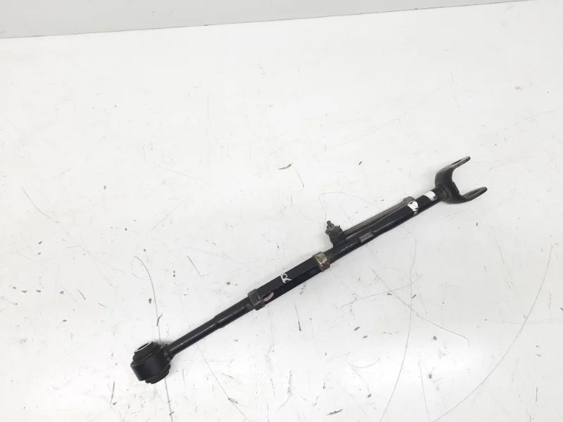 Рычаг Toyota Camry 2011-2017 V55