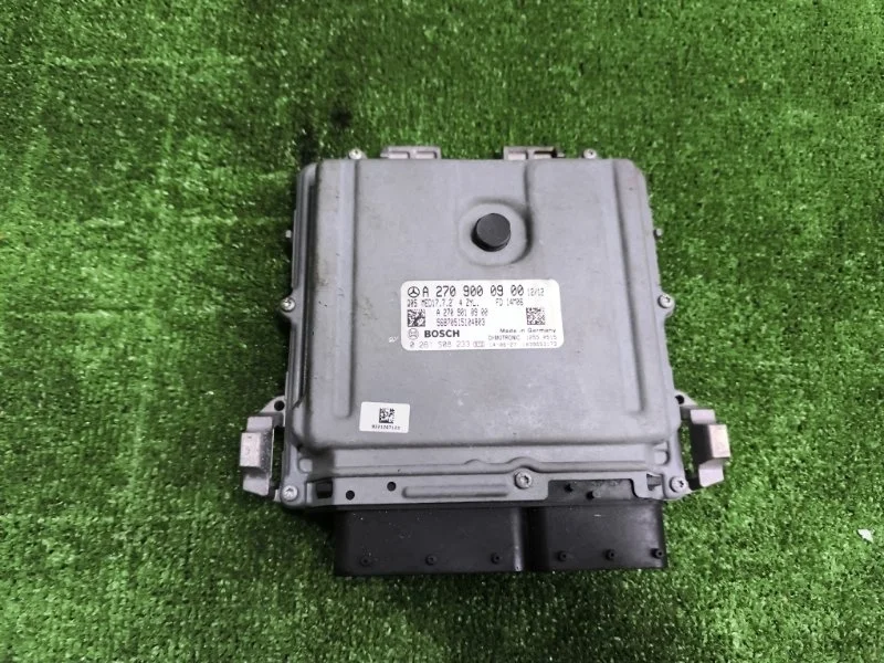 Блок управления двигателем Mercedes-Benz GLA-class 2014 A2709000900 X156 270.920