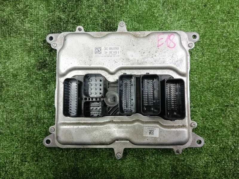 Блок управления двигателем bmw 1 2014 12148638198 F20 N13B16A