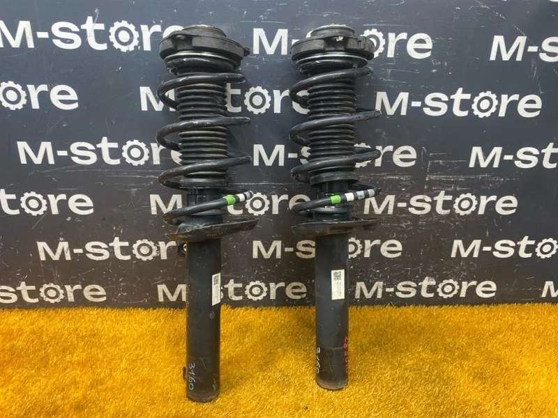 Стойка подвески Audi Q3 2012 5N0413031AE 8U CPSA, передняя