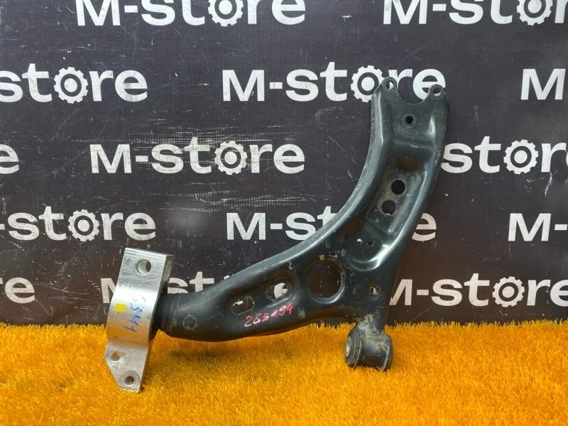 Рычаг подвески нижний Volkswagen Tiguan 2011 5N0407151 5N CCZ, передний левый