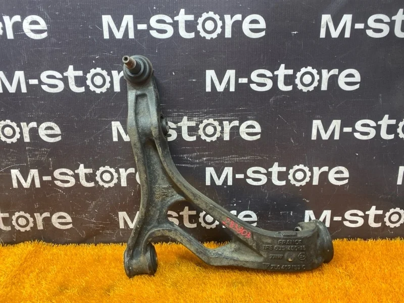 Рычаг подвески нижний Porsche Cayenne 2007 7L0407153C 957 M4801, передний левый