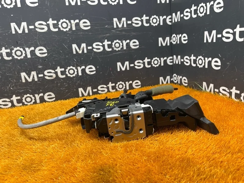 Замок двери Mercedes-Benz Glk-Class 2011 A2047203035 X204 272.948, передний правый