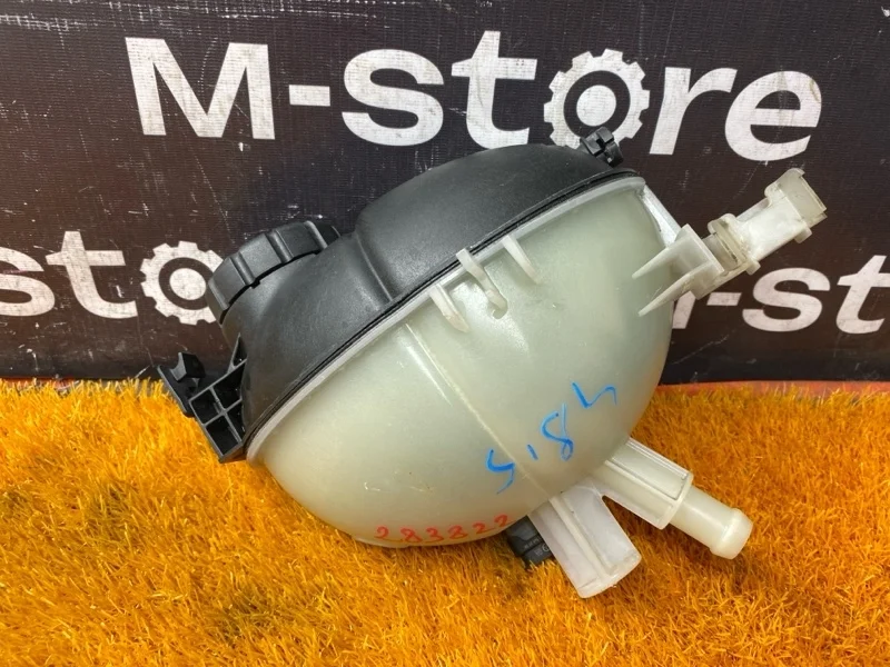 Бачок расширительный Mercedes-Benz C-Class 2012 A2045000549 W204 271.860