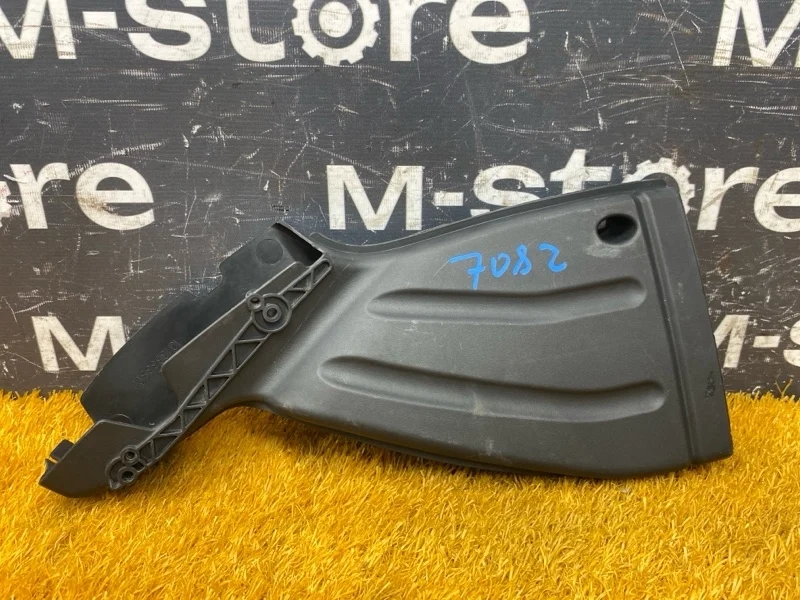 Воздухозаборник Audi A4 2006 8E0129618H B7/8E BFB